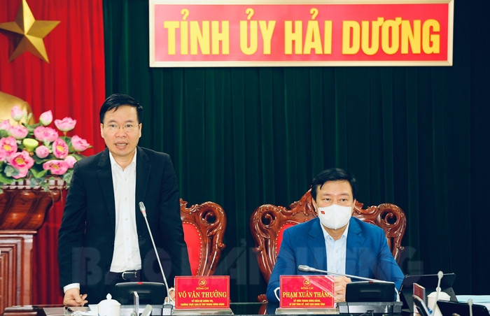 Đồng chí Võ Văn Thưởng làm việc với Ban Thường vụ Tỉnh ủy Hải Dương